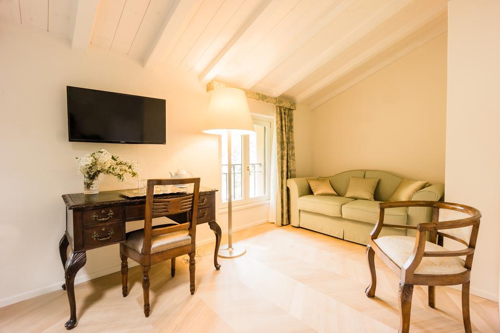Relais Di Villa Adinolfi Annone di Brianza Szoba fotó